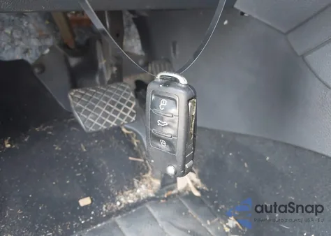 2013 Volkswagen Jetta 2.0L S из США, поврежденный, VIN 3VW2K7AJ1DM267697